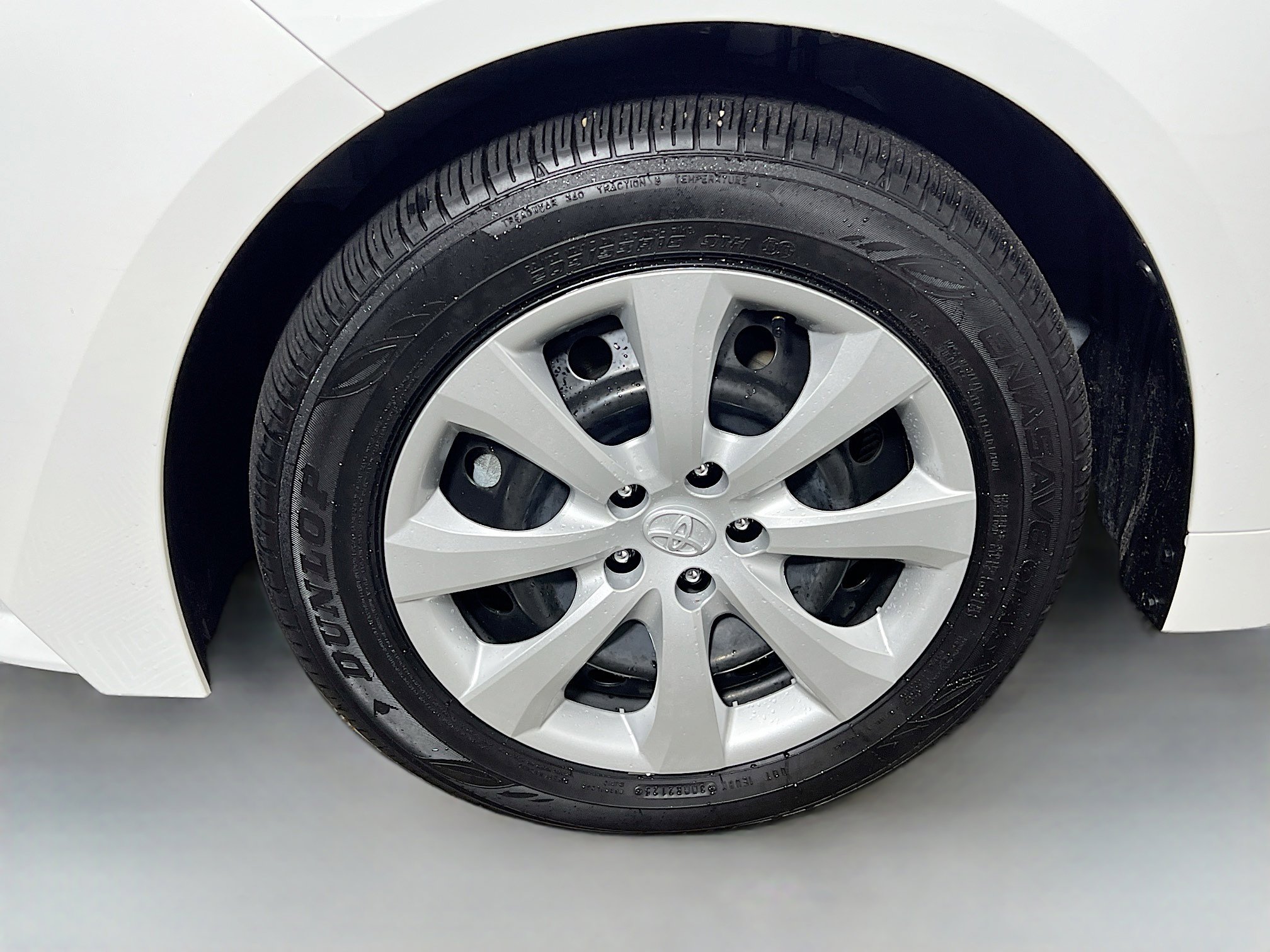 Used 2025 Toyota Corolla LE image 14