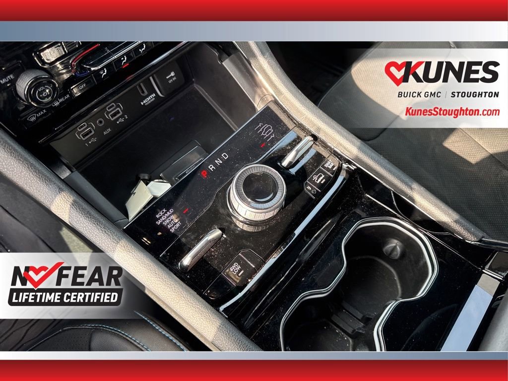 Used 2023 Jeep Grand Cherokee Trailhawk w/ Luxury Tech Group III image 35