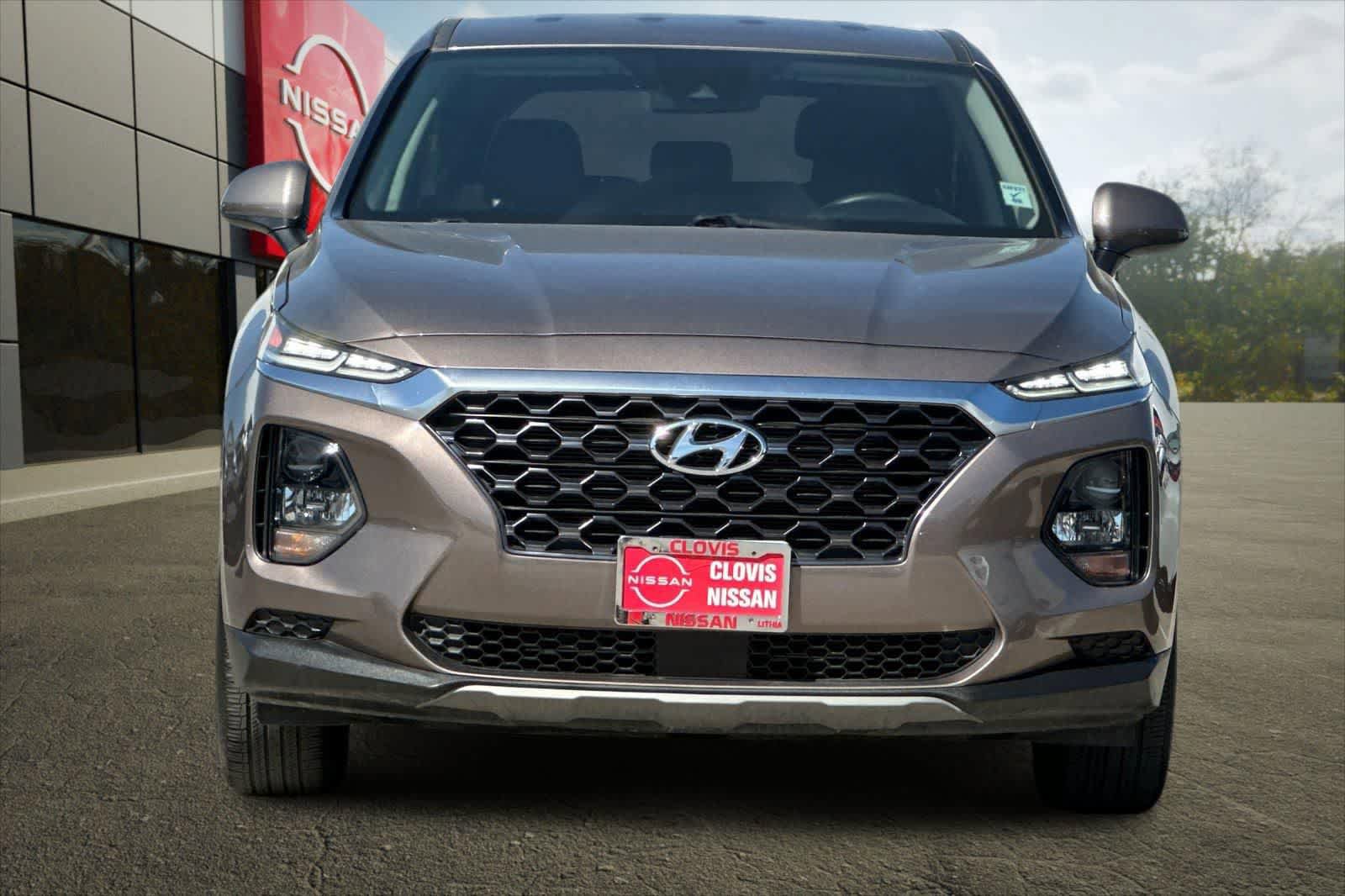 Used 2019 Hyundai Santa Fe SE FWD image 11