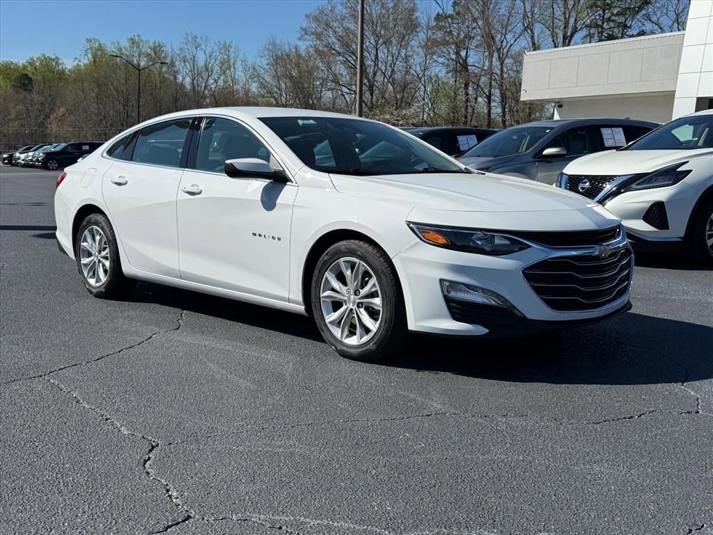 Used 2024 Chevrolet Malibu LT image 2