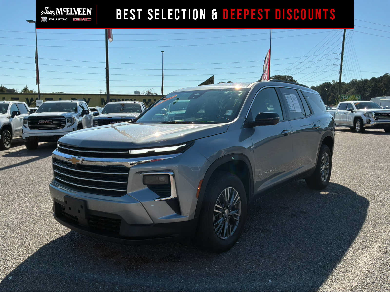 Used 2024 Chevrolet Traverse LT AWD/4WD image 1