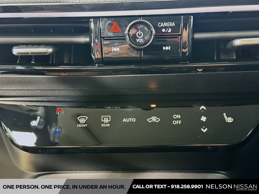 New 2025 Nissan Kicks SR w/ SR Premium Package image 15