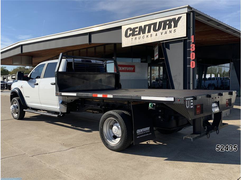 Used 2024 RAM 5500 SLT w/ Quick Order Package 2YG SLT AWD/4WD image 6
