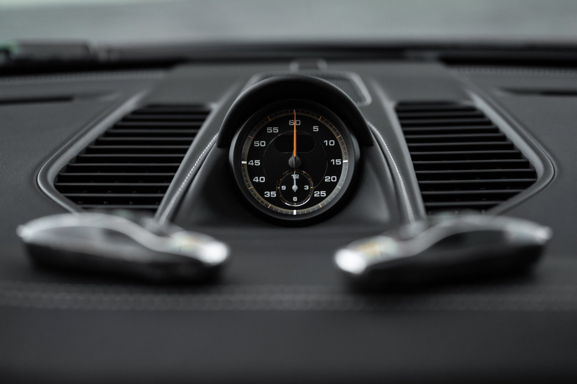 Used 2018 Porsche 911 GT2 RS RWD image 32