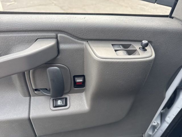 Used 2024 Chevrolet Express 2500 w/ Driver Convenience Package image 9