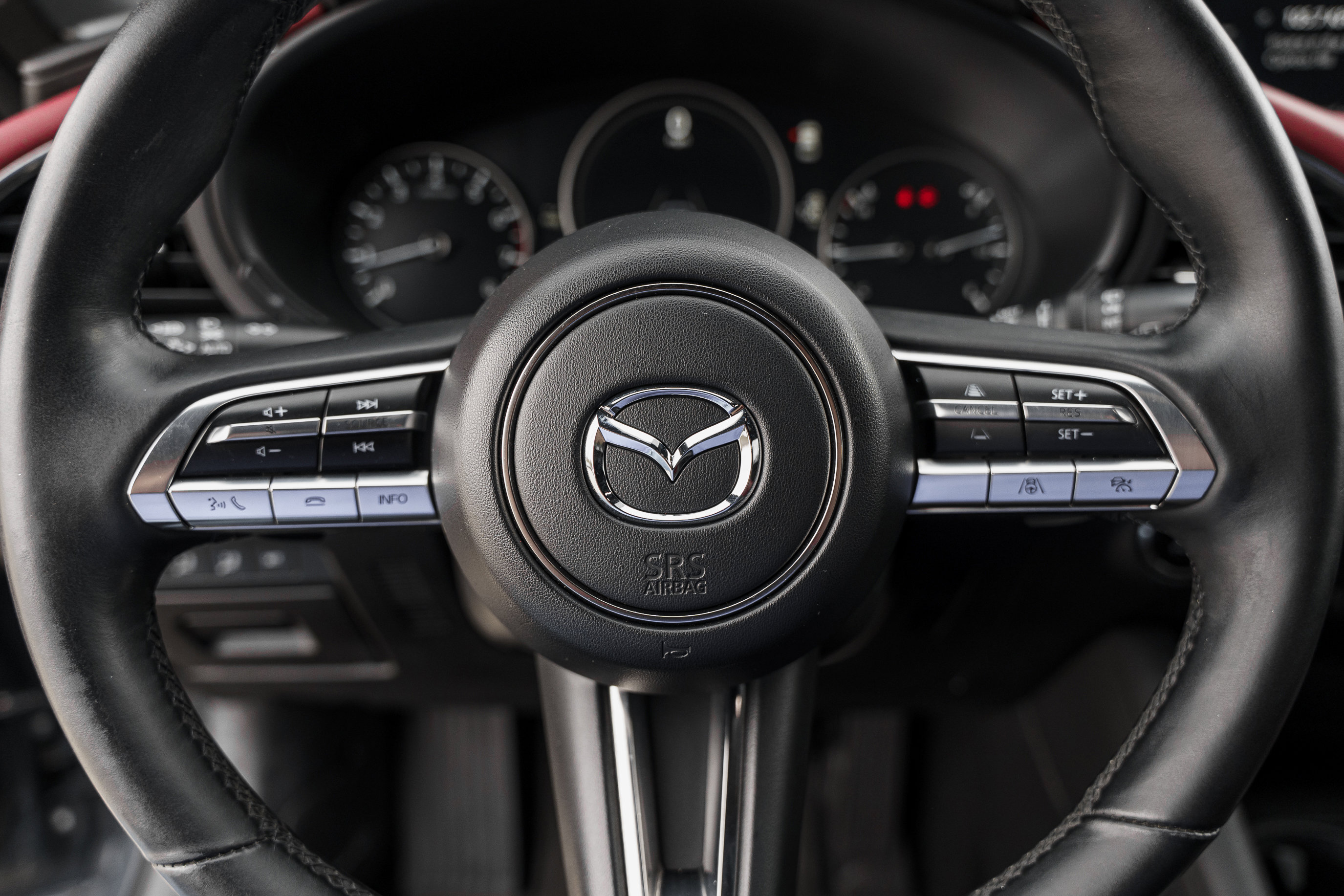 Used 2021 MAZDA MAZDA3 Hatchback w/Premium Plus Pkg image 17