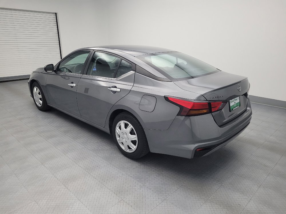 Used 2024 Nissan Altima 2.5 S FWD image 3