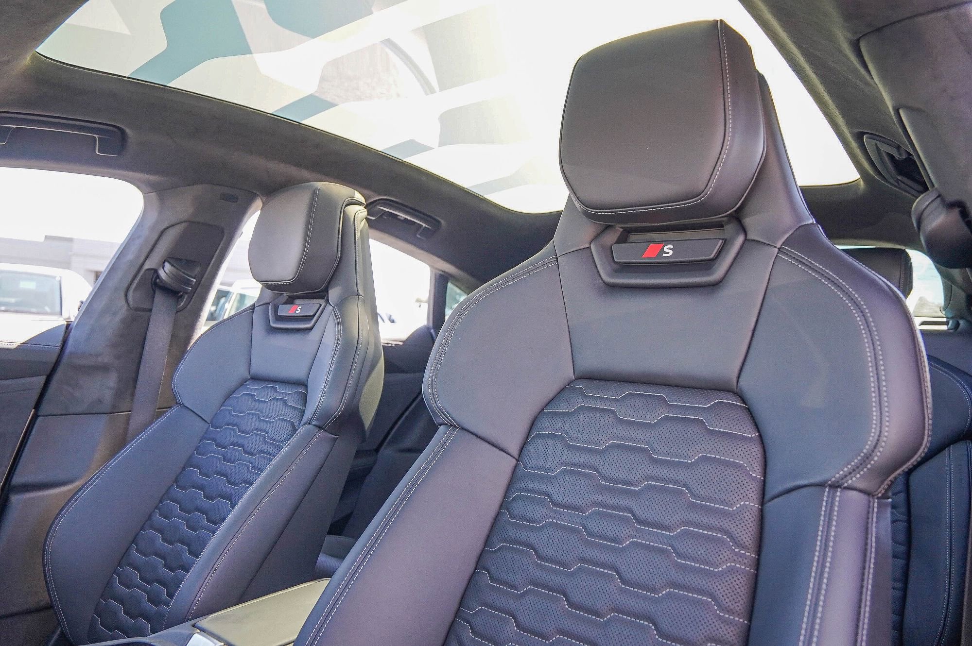 New 2026 Audi S e-tron GT Prestige image 9