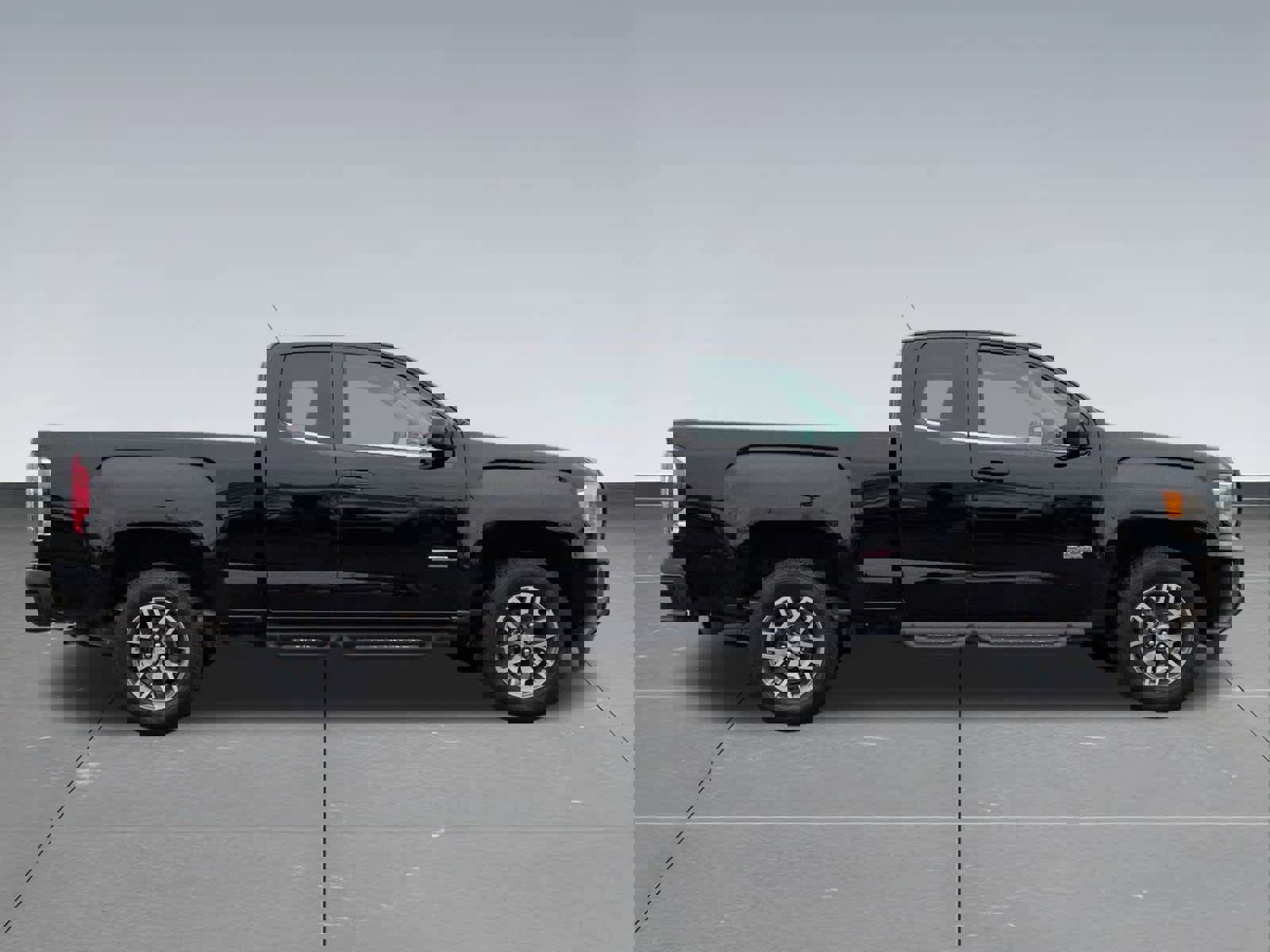 Used 2018 GMC Canyon All Terrain w/ Trailering Package image 7