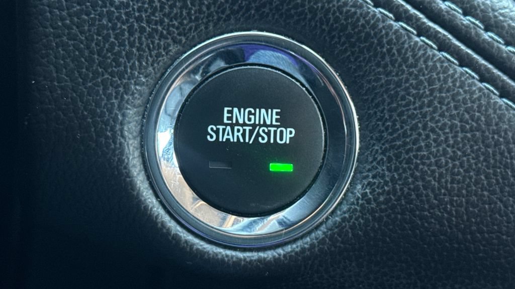 Used 2017 Chevrolet Cruze Premier FWD image 32