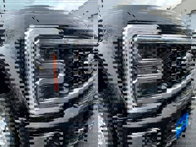 Used 2024 Ford F450 Limited w/ FX4 Off-Road Package AWD/4WD image 32