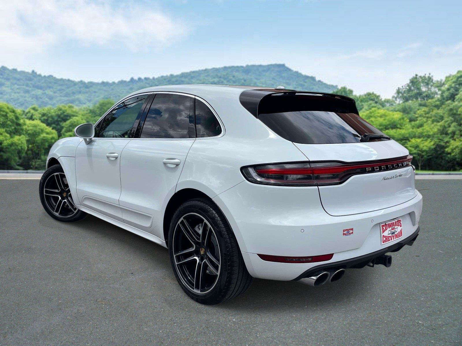 Used 2021 Porsche Macan Turbo AWD/4WD image 23