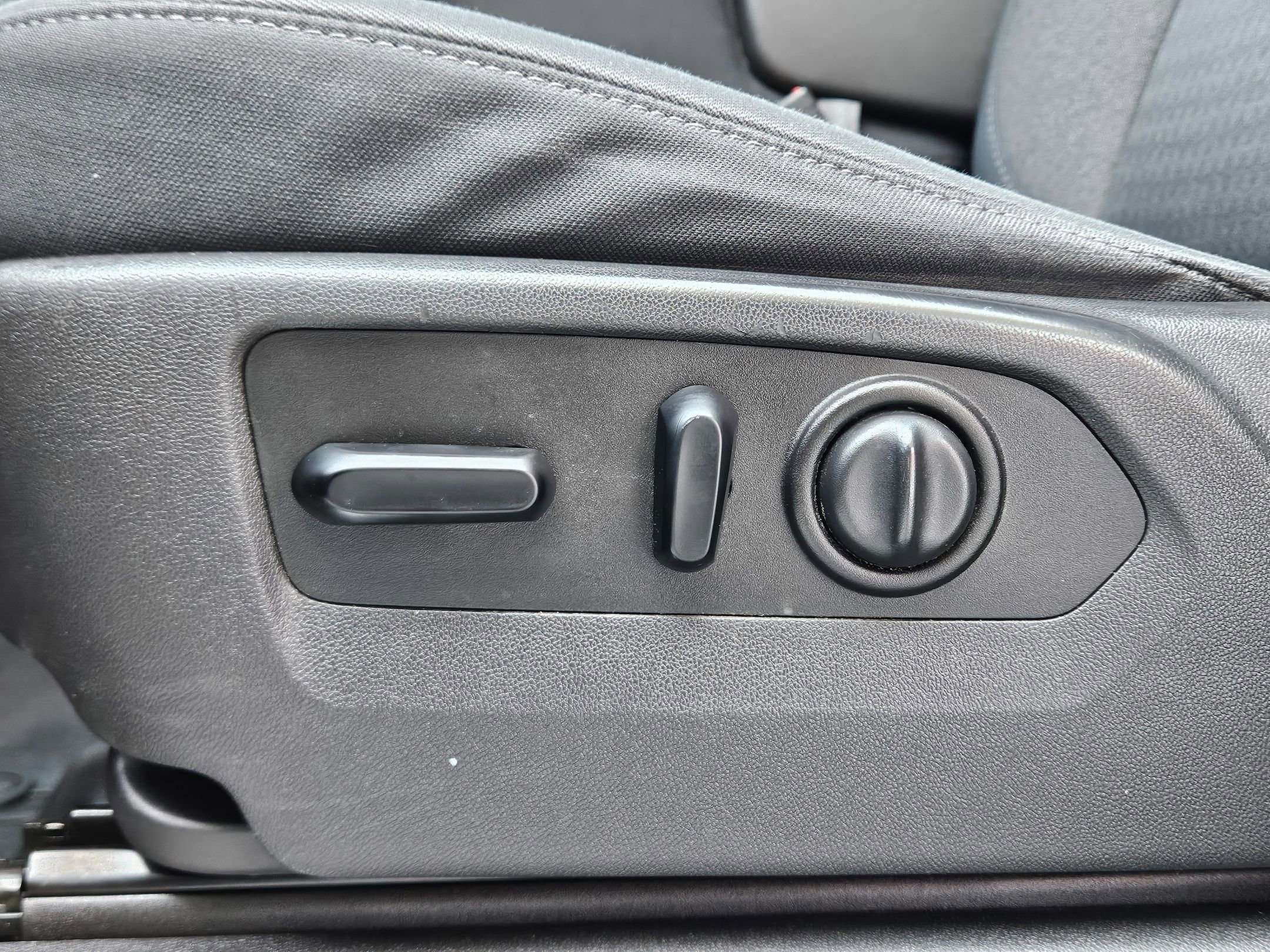 Used 2019 Chevrolet Silverado 1500 RST w/ All-Star Edition image 20