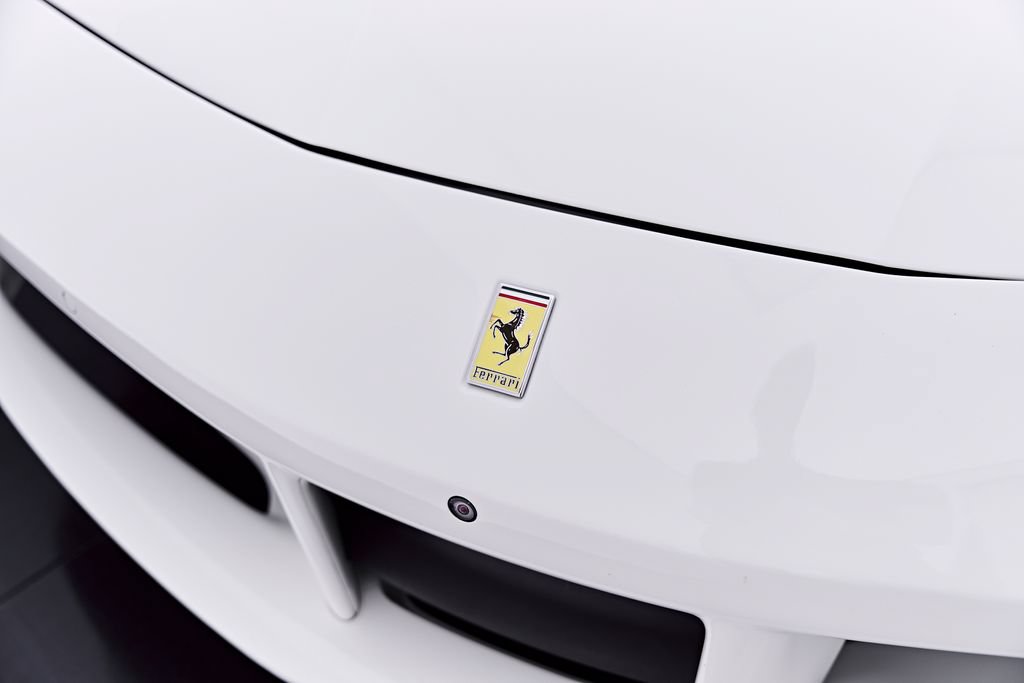 Used 2019 Ferrari 488 Spider RWD image 32
