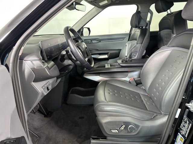 Used 2024 Kia EV9 Wind image 11