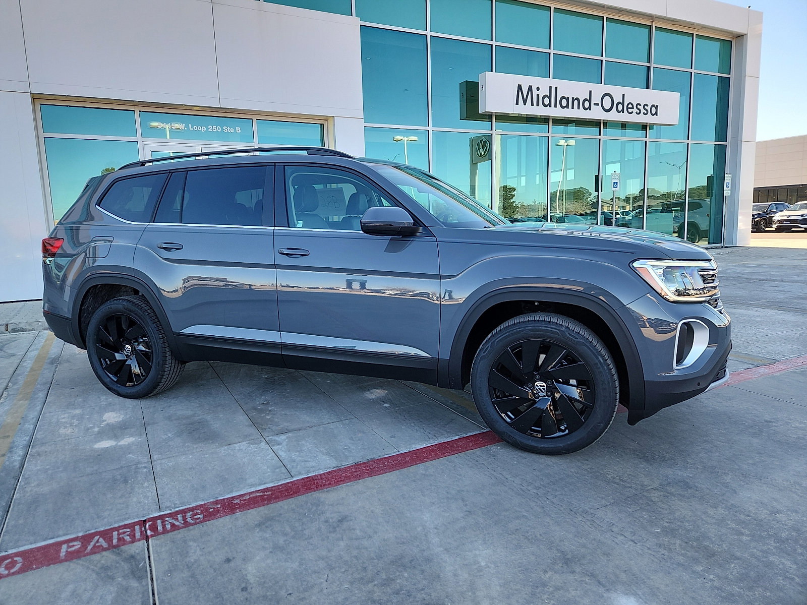 New 2026 Volkswagen Atlas SE image 8