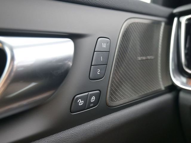 New 2026 Volvo V60 B5 Cross Country Plus w/ Protection Package Premier image 29