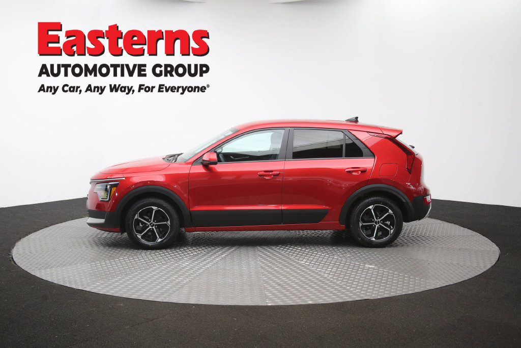 Used 2025 Kia Niro LX FWD image 59