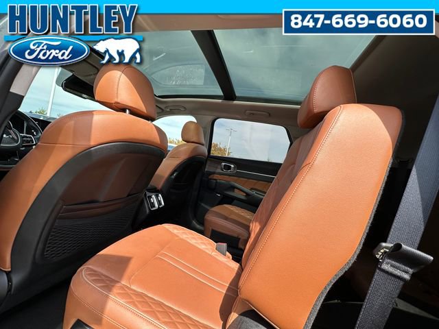 Used 2022 Kia Sorento SX Prestige w/ Rust Color Package image 17