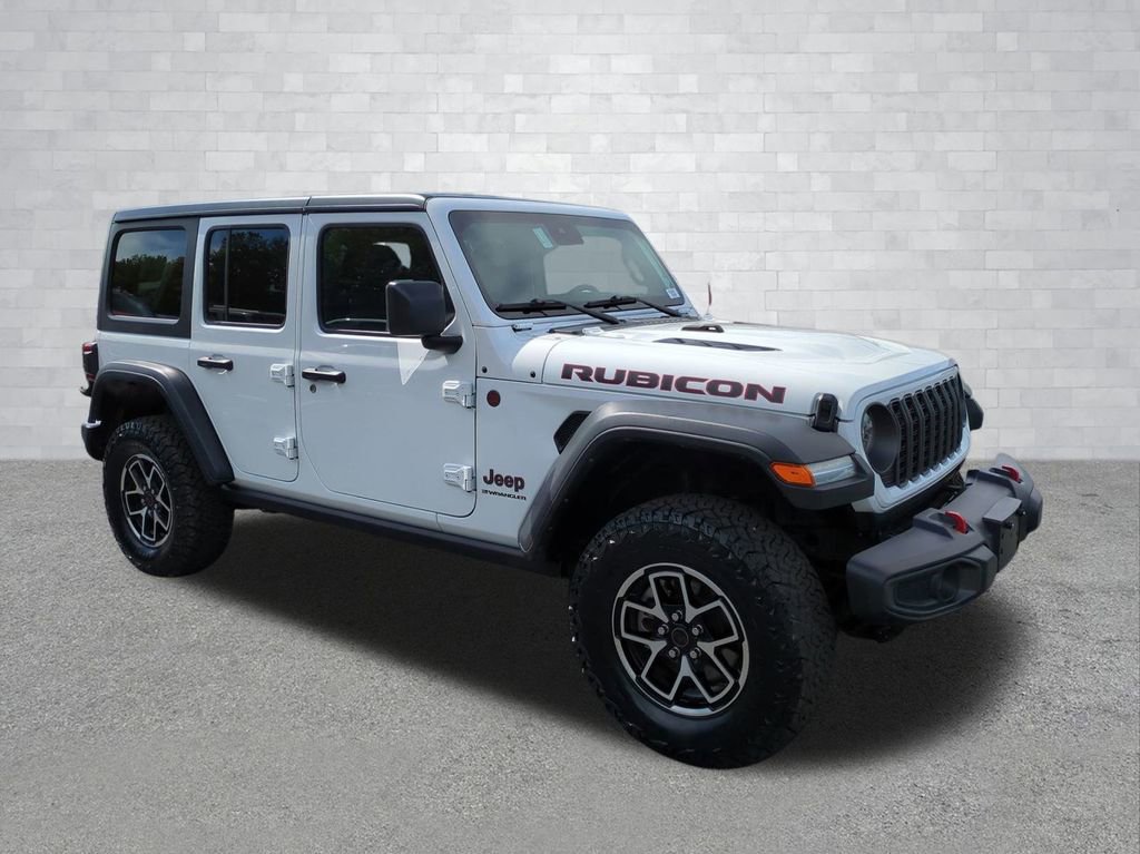 Used 2024 Jeep Wrangler Unlimited Rubicon AWD/4WD image 2