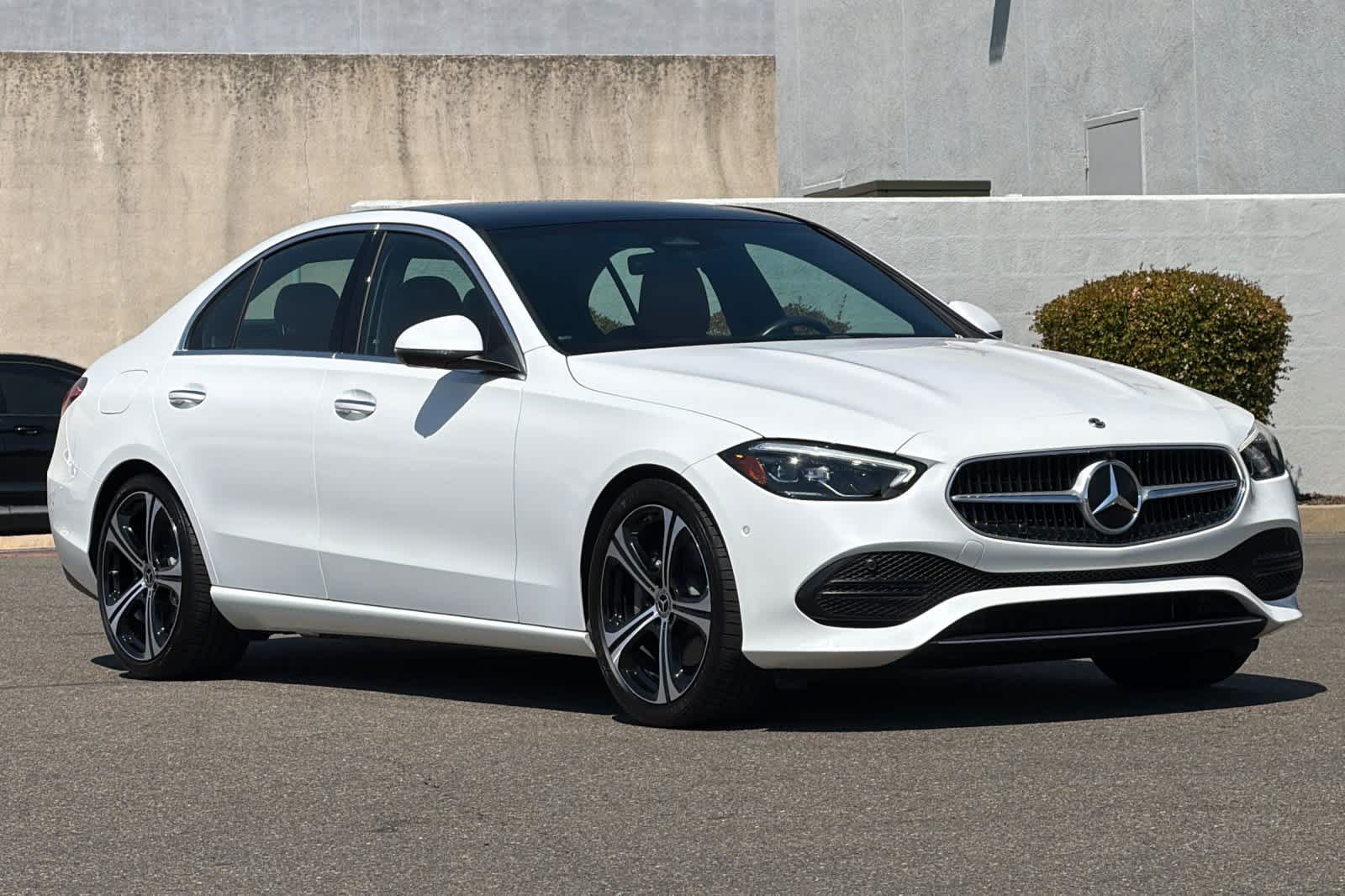 Used 2022 Mercedes-Benz C 300 Sedan image 5