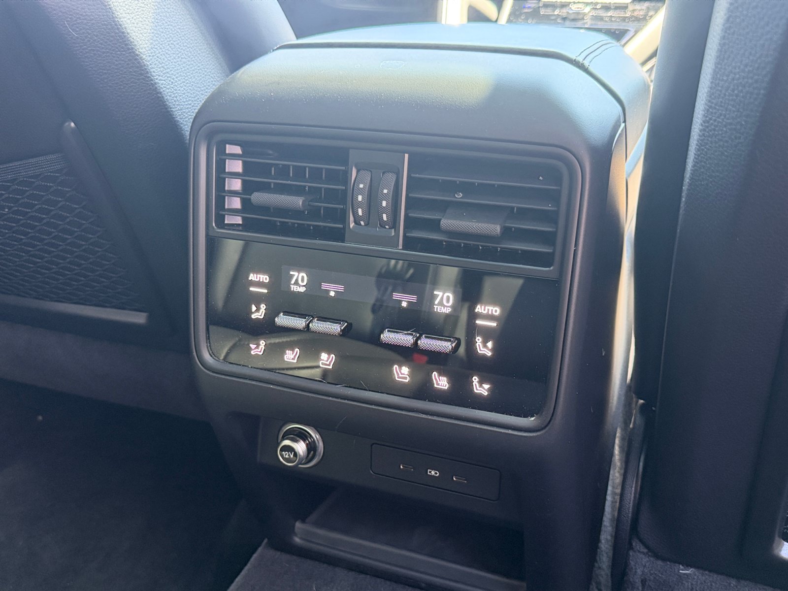 Used 2025 Porsche Cayenne S AWD/4WD image 29