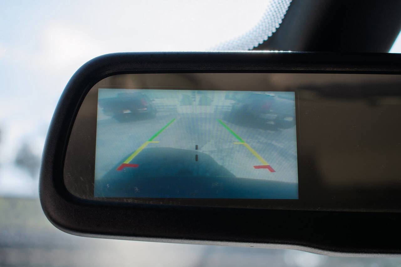 Used 2019 Dodge Journey SE w/ Connectivity Group FWD image 23