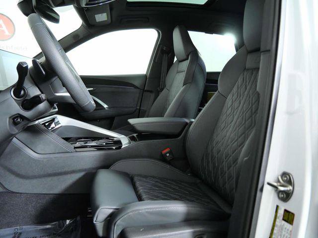 New 2025 Audi SQ5 Premium Plus image 18
