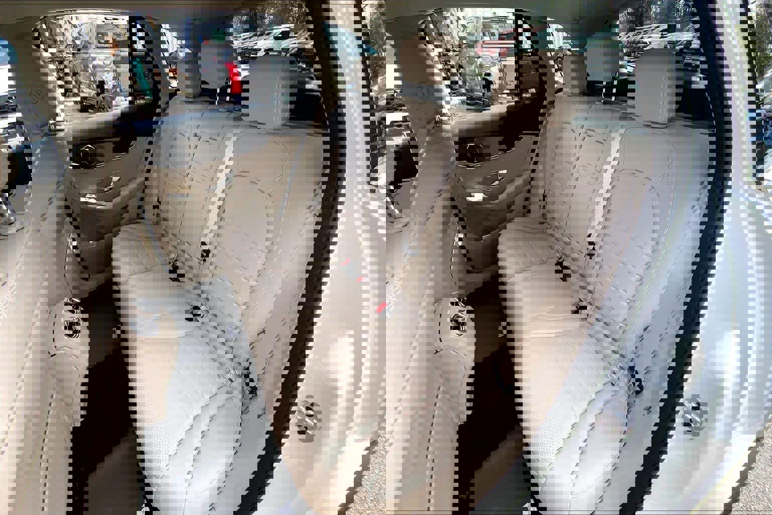 Used 2022 Mercedes-Benz GLC 300 image 19