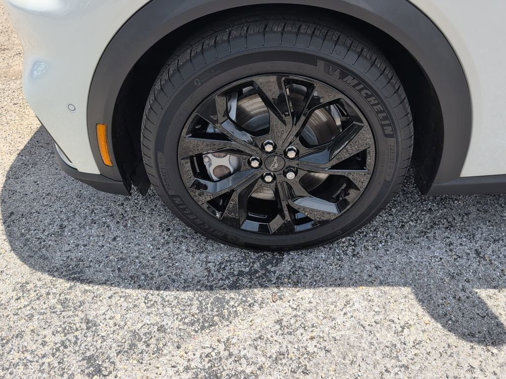 Used 2024 Ford Mustang Mach-E Select image 8