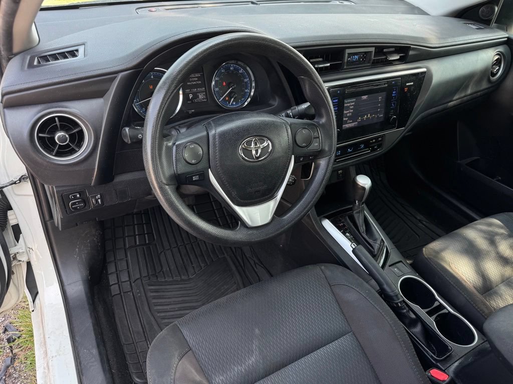 Used 2017 Toyota Corolla LE FWD image 21