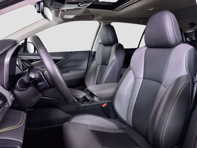 Certified 2025 Subaru Outback Onyx Edition AWD/4WD image 24