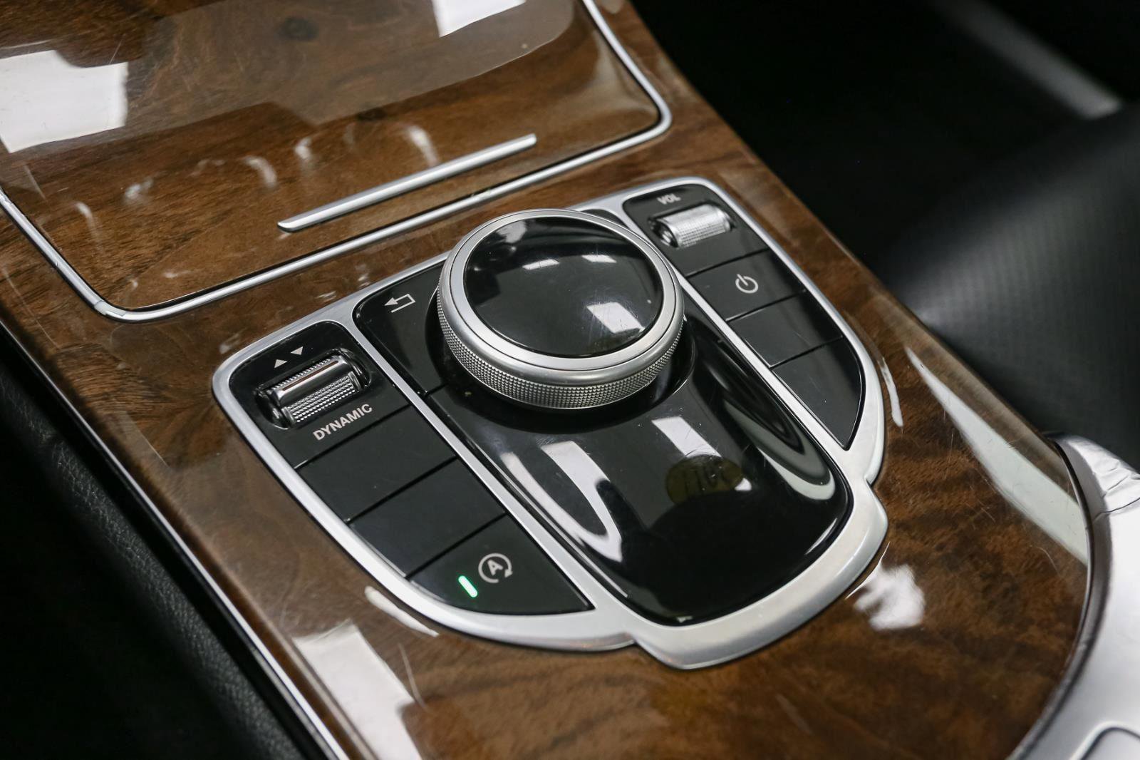 Used 2017 Mercedes-Benz C 300 4MATIC Sedan image 32