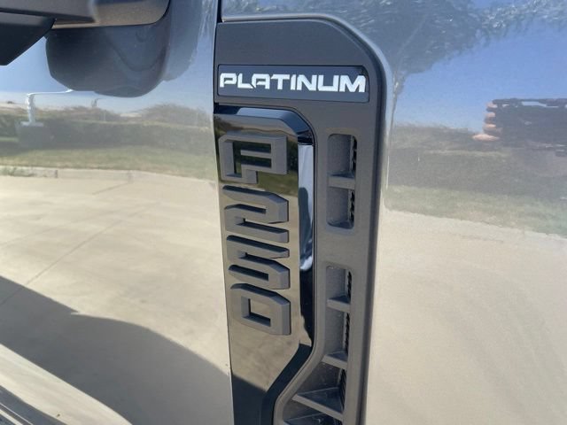 New 2026 Ford F250 Platinum w/ FX4 Off-Road Package AWD/4WD image 32