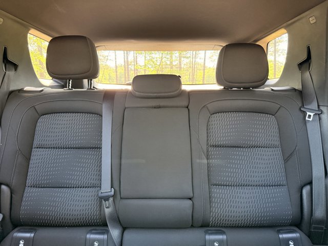 Used 2025 Chevrolet Equinox LT image 29