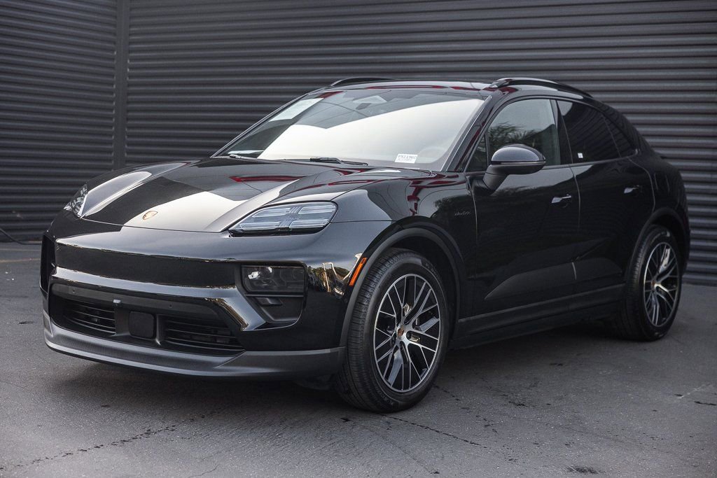 Certified 2025 Porsche Macan Electric