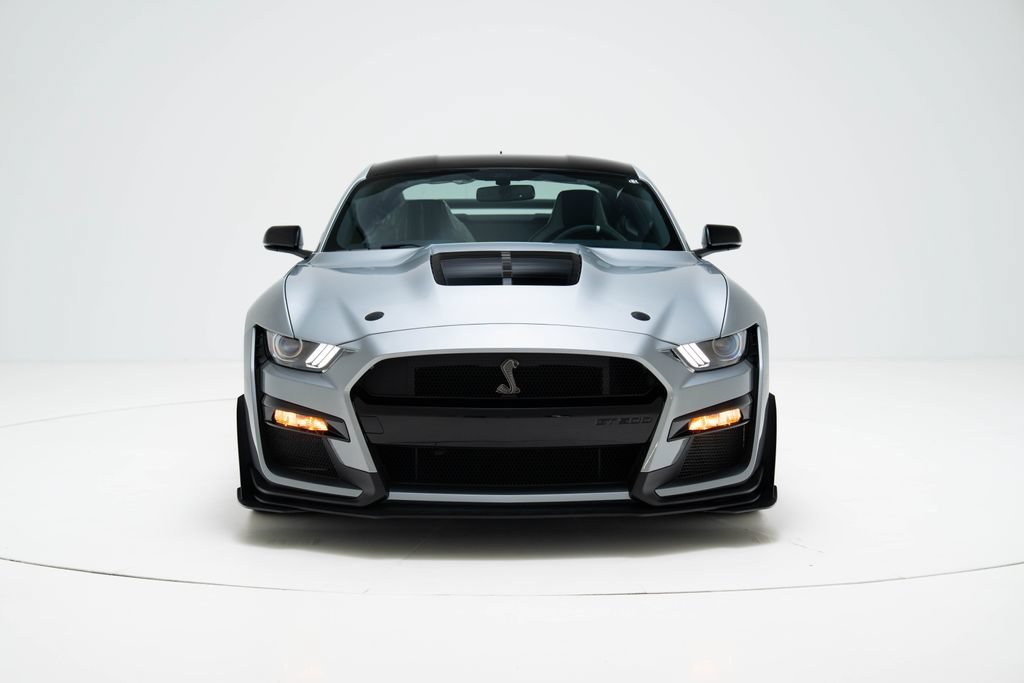 Used 2022 Ford Mustang Shelby GT500 w/ Carbon Fiber Track Pack RWD image 8