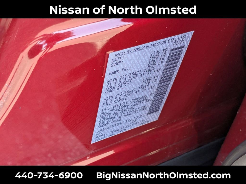 Certified 2025 Nissan Murano Platinum w/ Cargo Package image 32