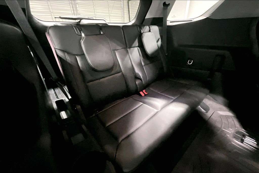 Used 2023 Ford Explorer XLT w/ Equipment Group 202A image 36