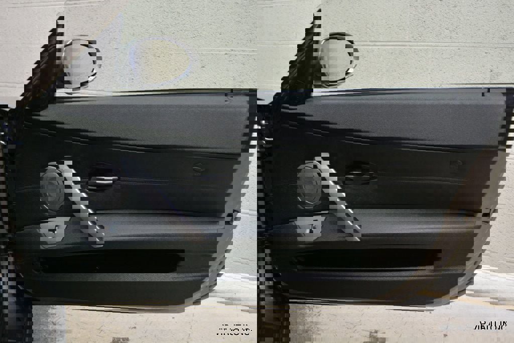 Used 2004 BMW Z4 2.5i image 8