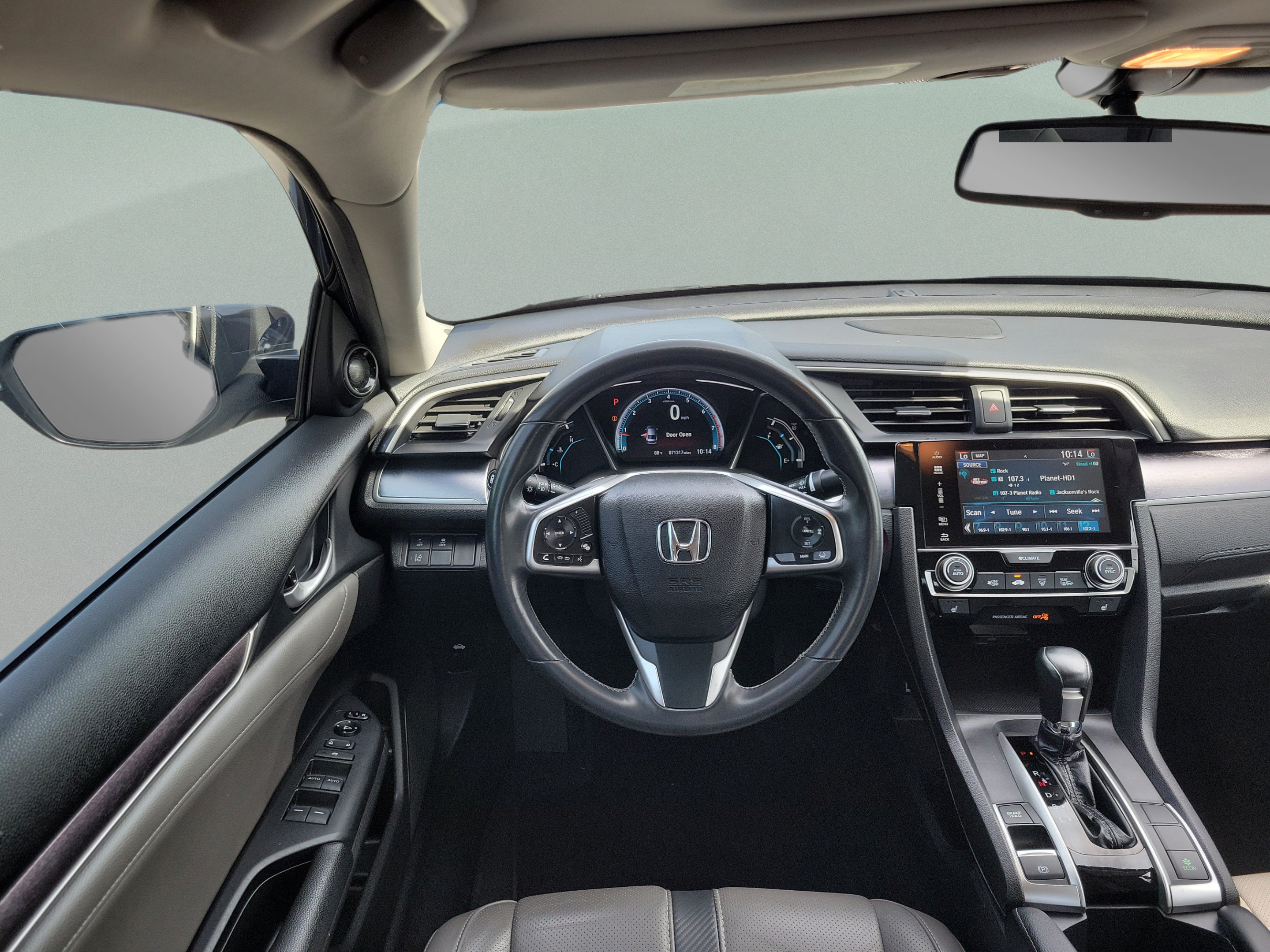 Used 2017 Honda Civic Touring image 17