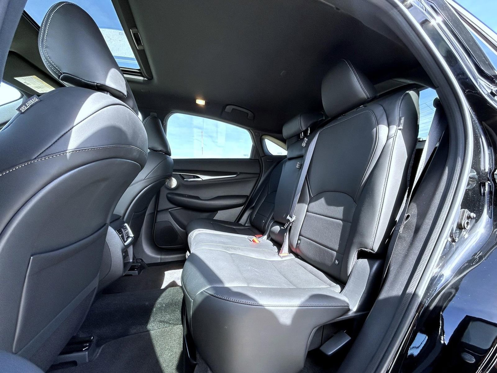 Used 2025 INFINITI QX55 Essential w/ Accent Package image 19