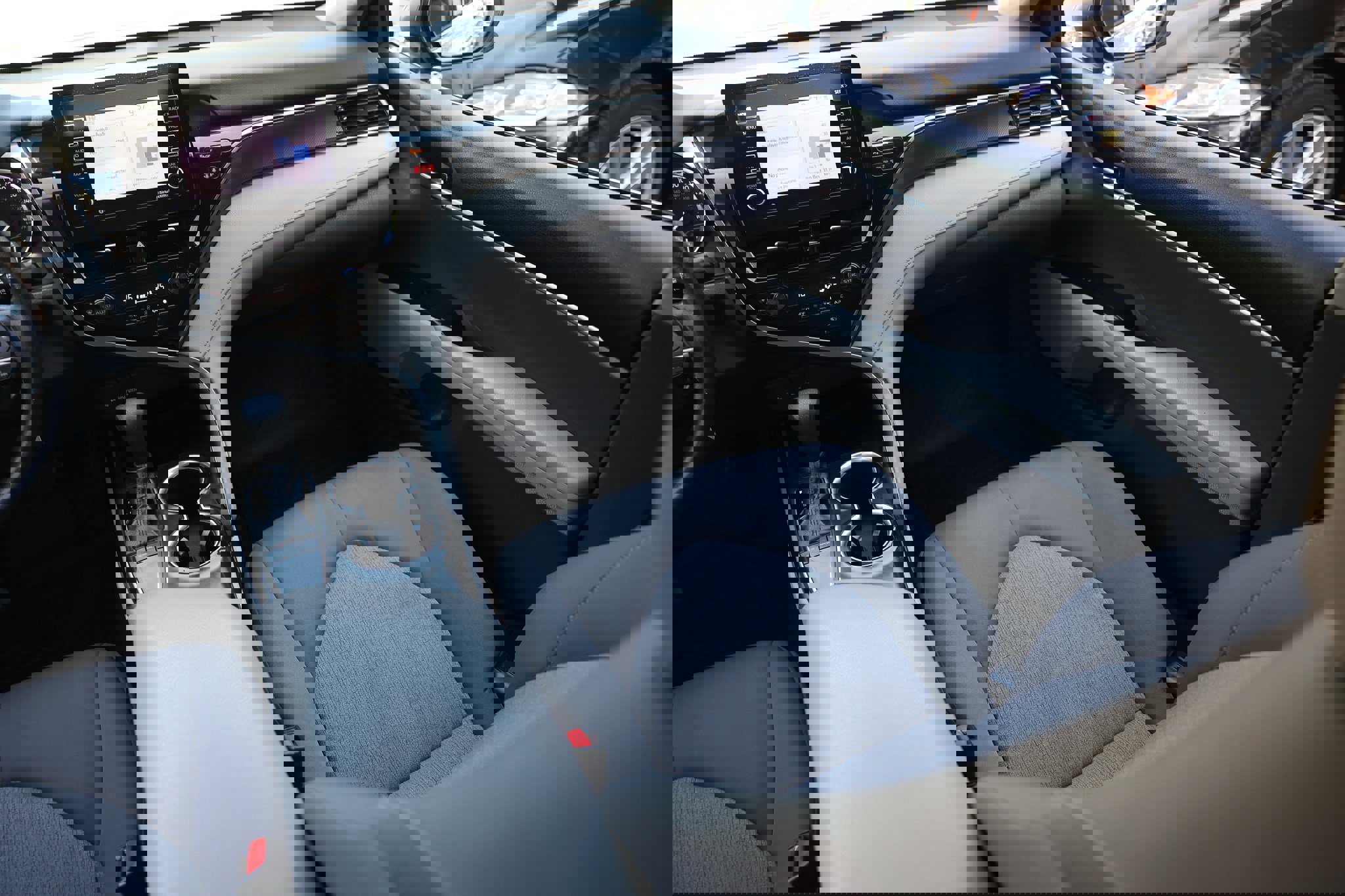 Used 2023 Toyota Camry LE image 29