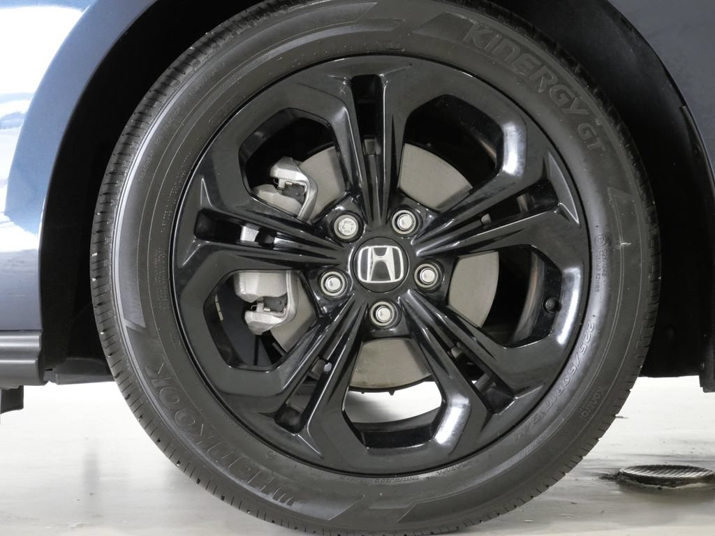 Used 2025 Honda Accord SE image 10