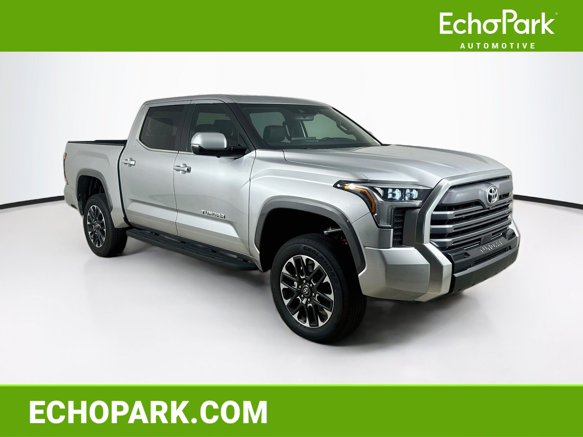Used 2025 Toyota Tundra Limited AWD/4WD image 1