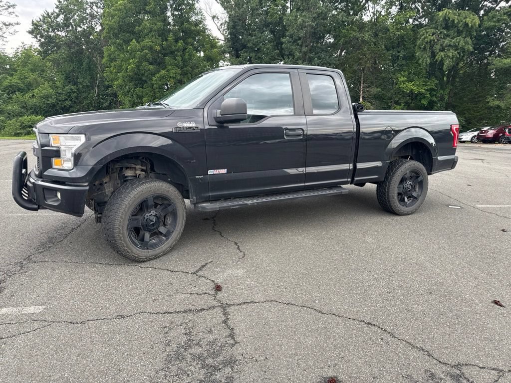 Used 2015 Ford F150 XL w/ Equipment Group 101A Mid AWD/4WD image 1