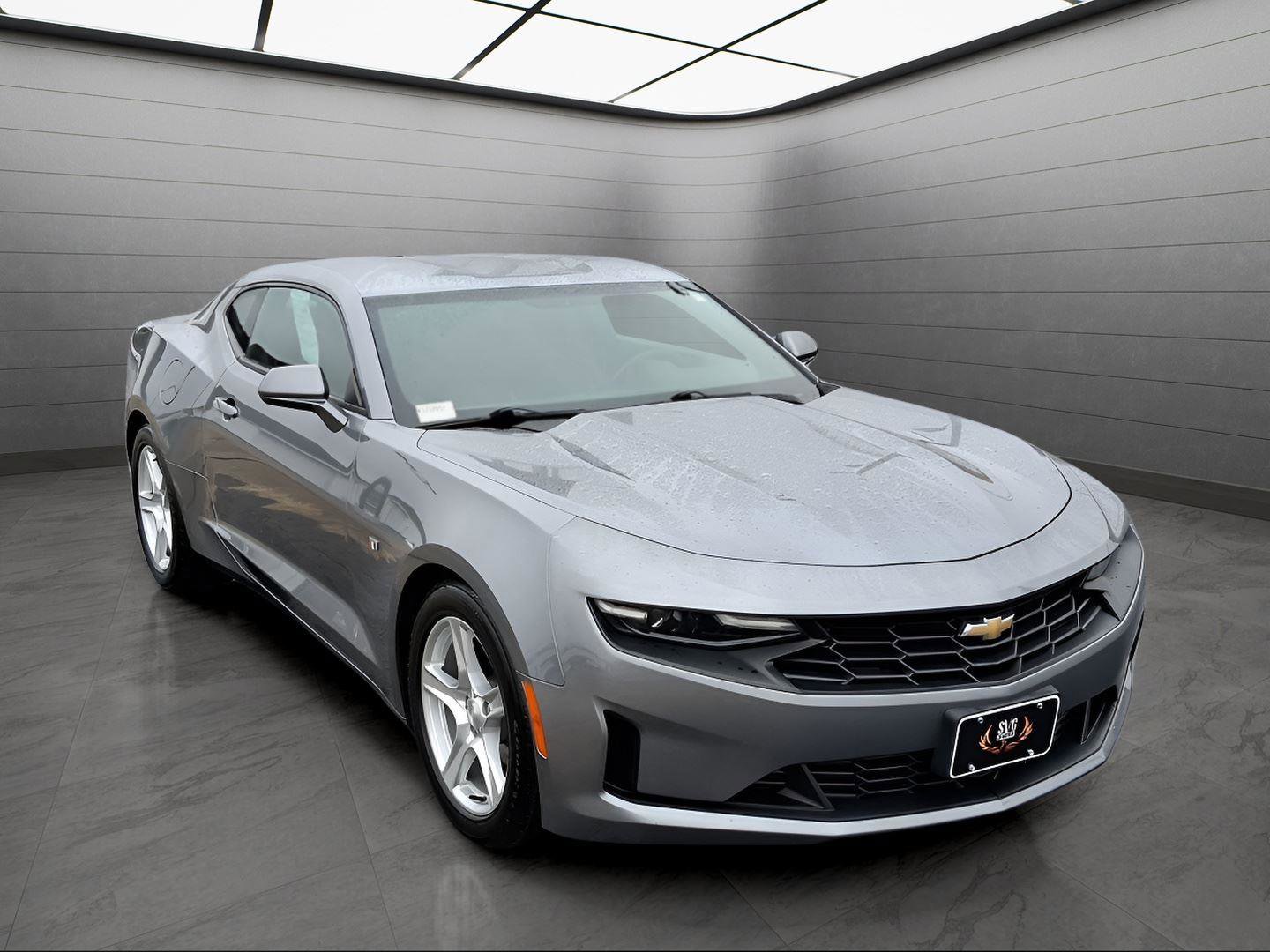 Used 2019 Chevrolet Camaro LT w/ Technology Package image 6