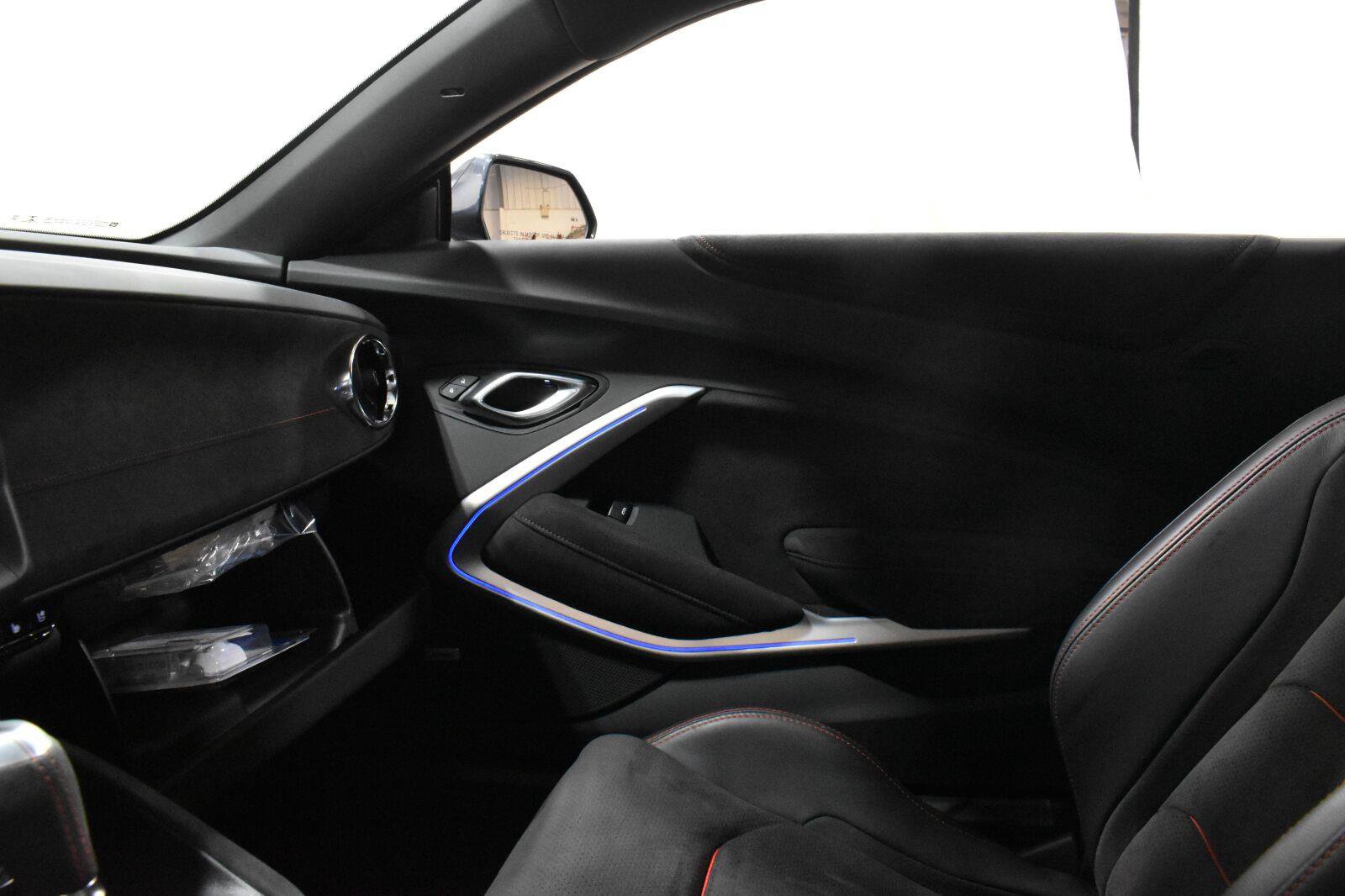 Used 2022 Chevrolet Camaro ZL1 RWD image 18