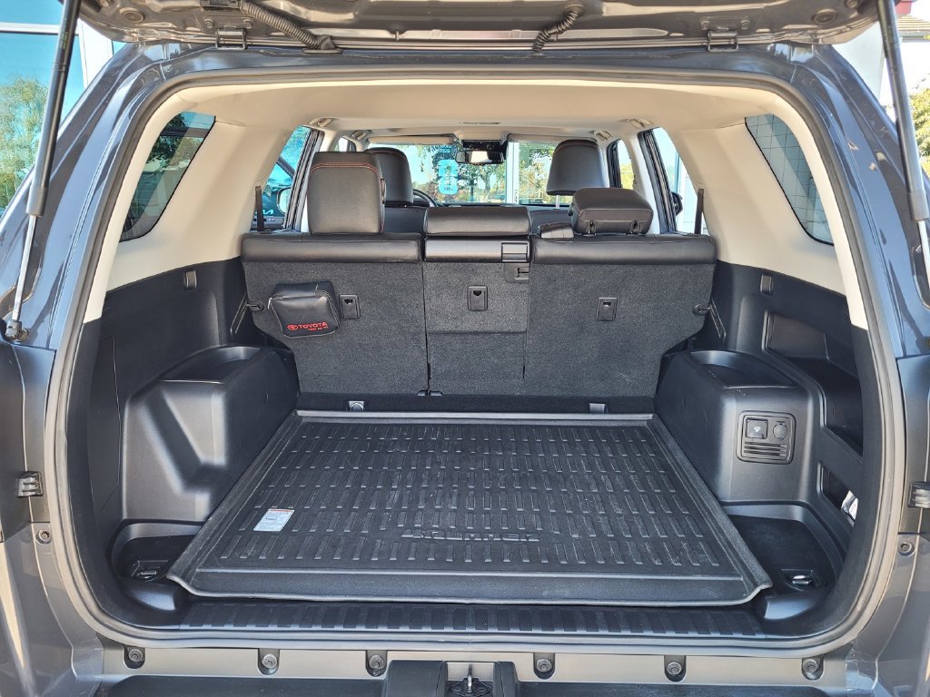 Used 2024 Toyota 4Runner TRD Off-Road Premium w/ Moonroof Package AWD/4WD image 23