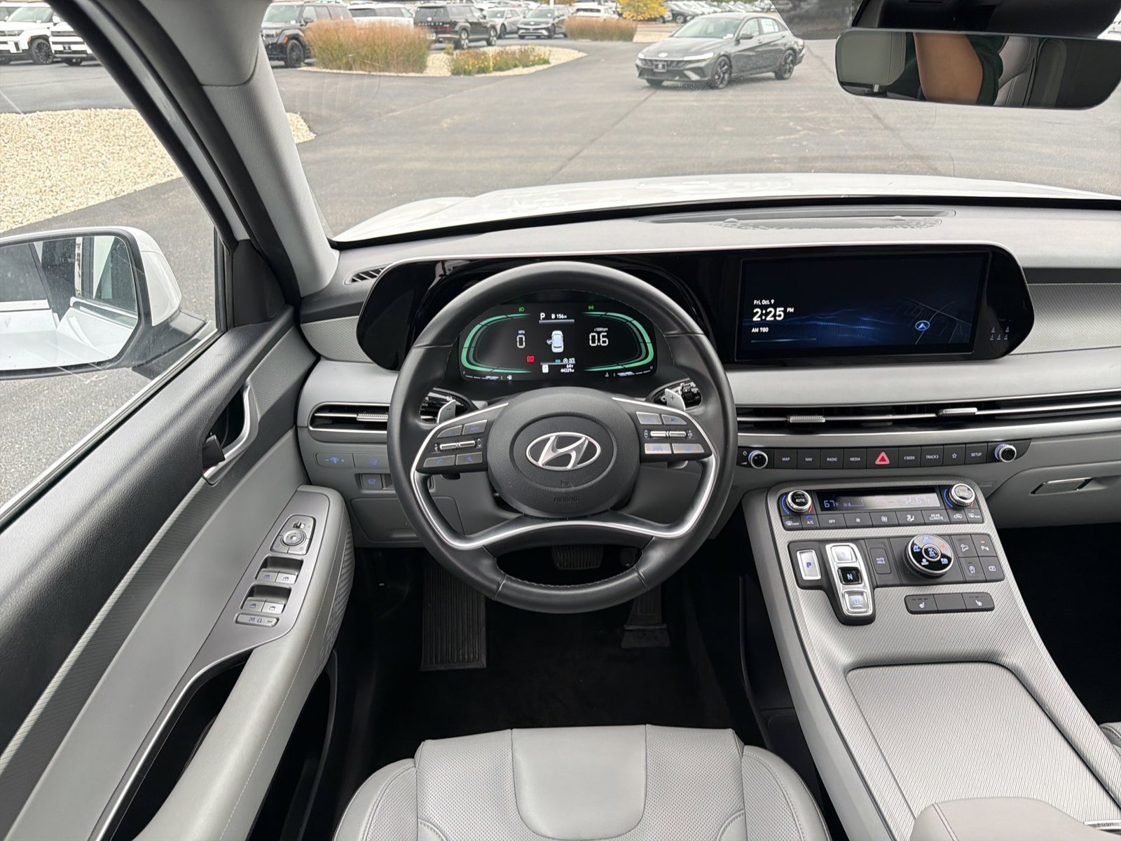 Used 2025 Hyundai Palisade SEL AWD/4WD image 17